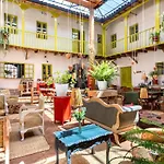 Niños Hotel Fierro